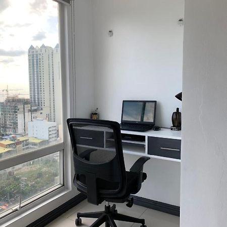1 Bedroom With Balcony, Fully Furnished Overlooking Manila Bay At Birch Tower, Malate, Manila Exterior photo